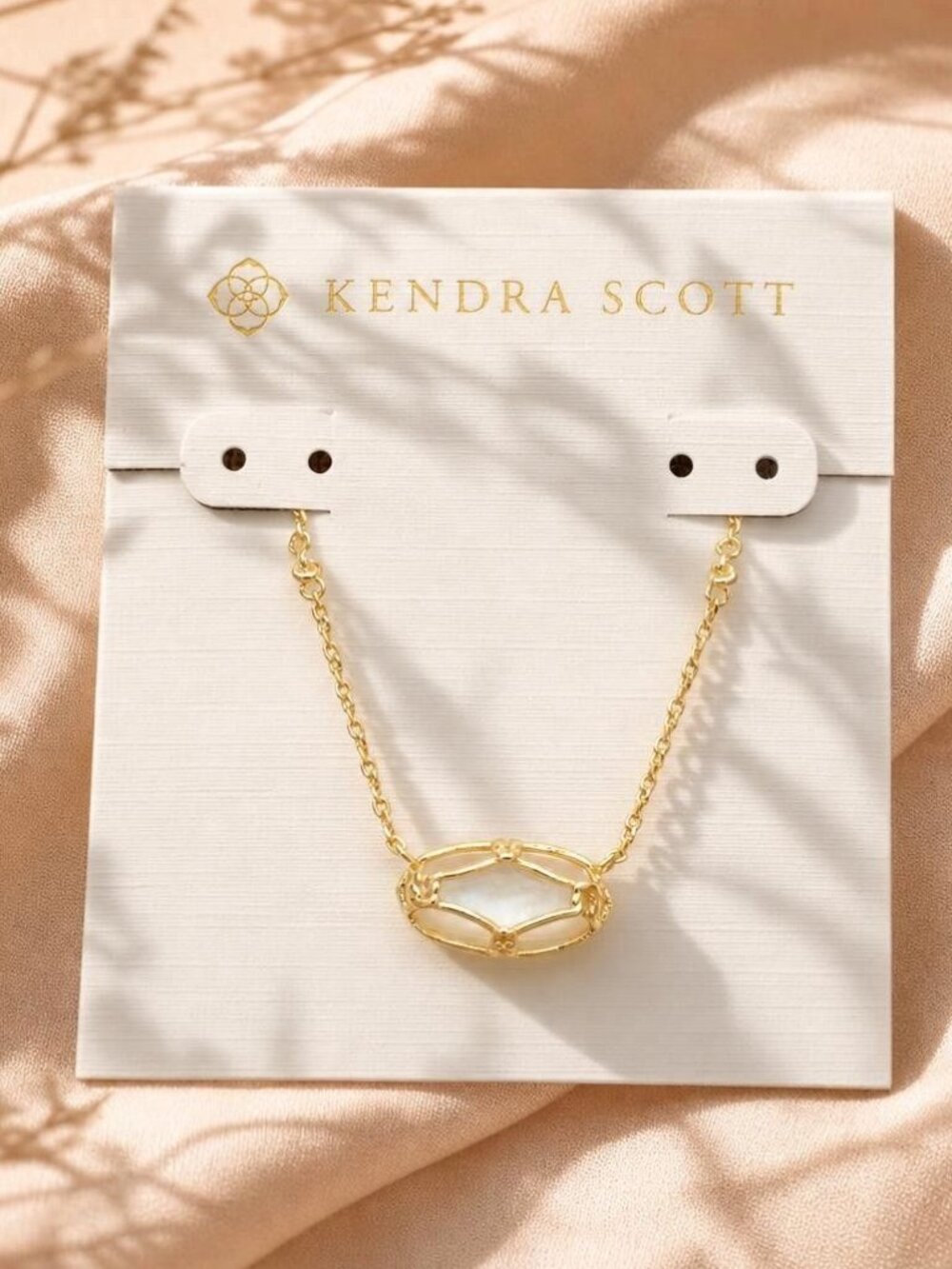 Kendra Scott Elisa Lattice Frame Gold Pearl Pendant Necklace